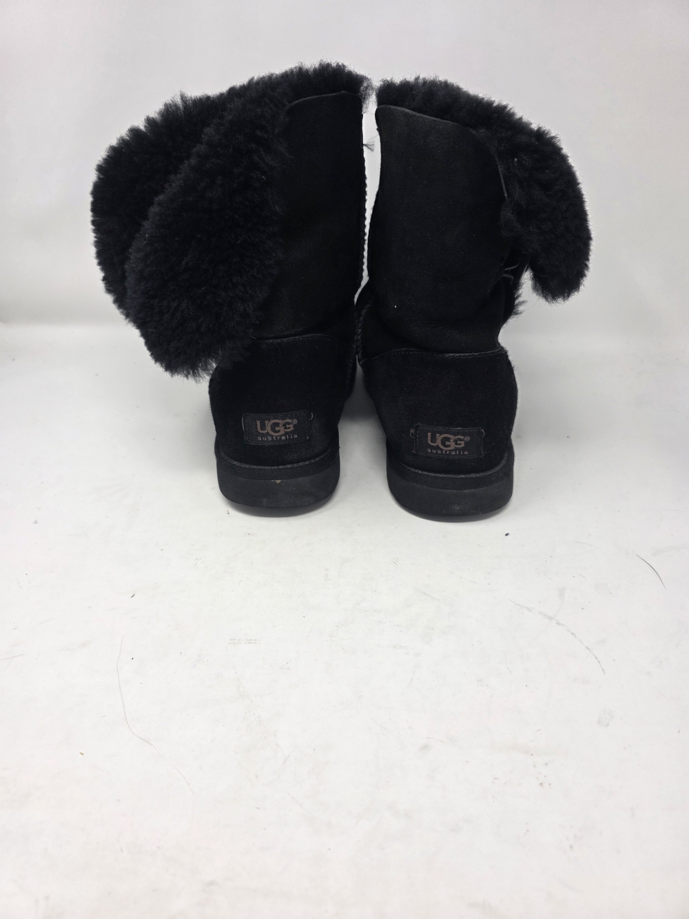 UGG Australia Bailey Button Black Suede Shearling Boots Womens 10 S/N 5803